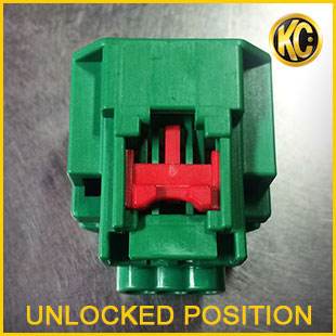 kc_hilites_oem-jk-h13-connector_GOOD_unlocked-position.jpg